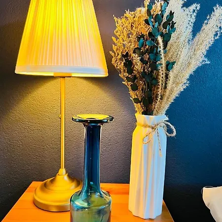 Apartman Luna -3 Schlafzimmer, Waschmaschine, Kueche, Wlan, Ca 15 Min Bis Zum Europa Park,