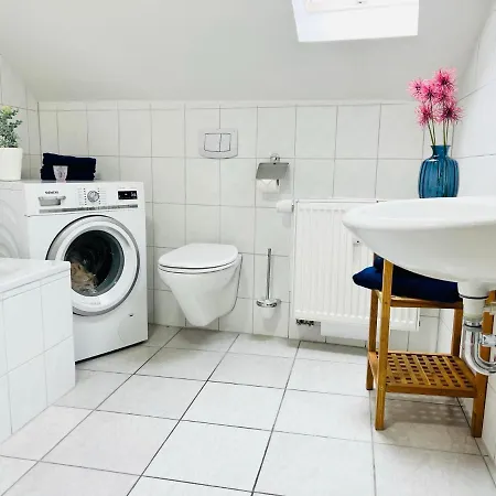 Luna -3 Schlafzimmer, Waschmaschine, Küche, Wlan, Ca 15 Min Bis Zum Europa Park, Apartamento