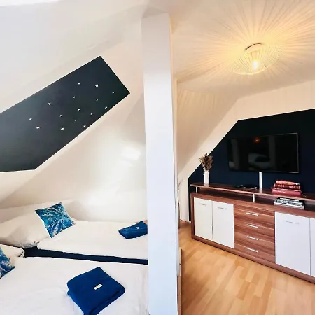 Luna -3 Schlafzimmer, Waschmaschine, Küche, Wlan, Ca 15 Min Bis Zum Europa Park, Apartamento