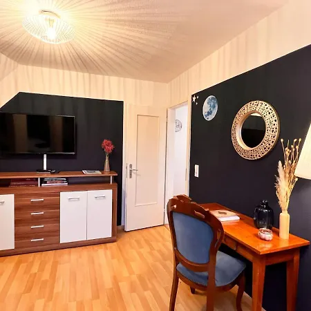 Apartment Luna -3 Schlafzimmer, Waschmaschine, Küche, Wlan, Ca 15 Min Bis Zum Europa Park,