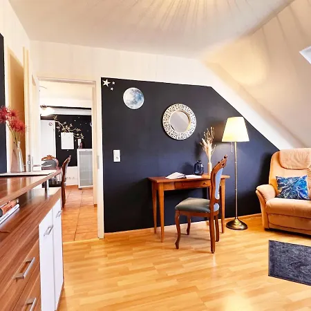 Apartment Luna -3 Schlafzimmer, Waschmaschine, Kueche, Wlan, Ca 15 Min Bis Zum Europa Park,