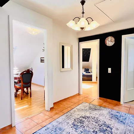 Luna -3 Schlafzimmer, Waschmaschine, Kueche, Wlan, Ca 15 Min Bis Zum Europa Park, Malterdingen